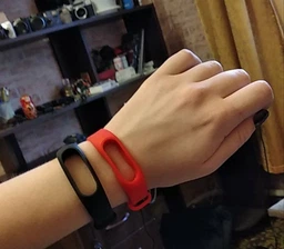 Фитнес-браслет Xiaomi Mi Band 2 OLED Red + Черный ремешок в подарок! фото от покупателей 9