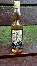 Виски Scottish Piper Finest выдержка 3 года 0.7 л 40% (5021692400102) фото от покупателей 4