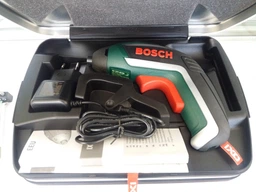 Аккумуляторная отвертка Bosch IXO + угловая + эксцентриковая насадки + ЗУ + футляр (06039A8022) фото от покупателей 4
