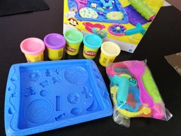 Ігровий набір Hasbro Play-Doh Магазинчик печива (B0307) фото від покупців 17