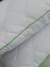 Подушка антиаллергенная MirSon Eco Thinsulat 131 средняя 40х40 см (2200003266238) фото от покупателей 2