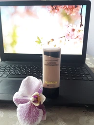 Тональная основа Max Factor Lasting Performance 106 Легкий загар 35 мл (50683338) фото от покупателей 1