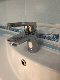 Смеситель для раковины Hansgrohe Logis Loop 70 (цвет - хром), с донным клапаном (71150000) фото от покупателей 3