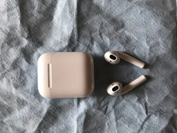 Наушники Apple AirPods (MMEF2ZE/A) (1-е поколение) фото от покупателей 2