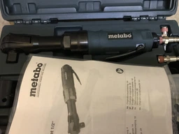 Пневматический гайковерт с трещеткой Metabo DRS 68 Set