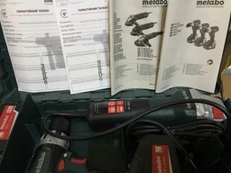 Кутова шліфувальна машина Metabo WEV 10-125 Quick