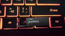 Флеш пам'ять USB Kingston DataTraveler Mini RX 16GB USB 3.0 (DTMRX/16GB) фото від покупців 16