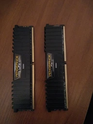 Модуль пам'яті Corsair DDR4 8Gb Vengeance LPX 2400 Mhz (CMK8GX4M1A2400C16)