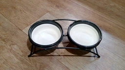 Подставка с мисками из керамики для кошек Trixie Eat on Feet 250 мл (4047974247907) фото от покупателей 1