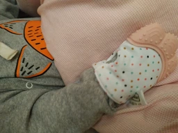 Дитячий прорізувач-рукавичка Baby Team 4090_рожевий фото від покупців 12