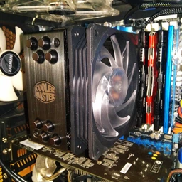Кулер Cooler Master Hyper 212 RGB Black Edition (RR-212S-20PC-R1) фото от покупателей 13