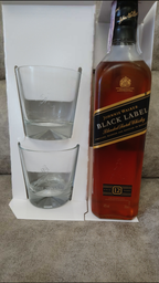Віскі Johnnie Walker Black label 12 років витримки 0.7 л 40% з 2-ма склянками (5000267195117_5000267196626) фото від покупців 11