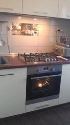 Духова шафа електрична Electrolux EZB53400AX фото від покупців 3