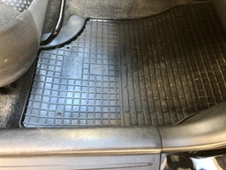 Автоковрики STINGRAY Citroеn C4 Picasso I '06-13 2 шт Чорні (1003052) фото від покупців 5