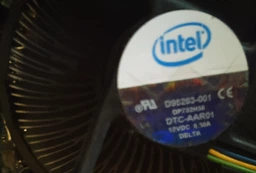 Процессор Intel Core 2 Quad Q8300 R0 SLB5W, SLGUR 2.5 GHz 4 MB Cache 1333 MHz FSB Socket 775 Б/У фото от покупателей 4