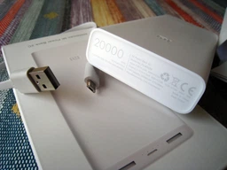 УМБ Xiaomi Mi Power Bank 2C 20000 mAh QC3.0 PLM06ZM White (VXN4220GL) фото від покупців 7