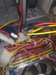 Кабель питания для видеокарт Value ATX 6pin - 2 х Molex 20 см (S0111) фото от покупателей 11