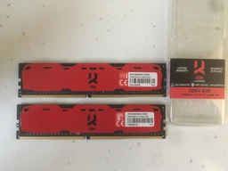Модуль пам`яті GoodRam DDR4 8Gb IRDM Red 2400MHz (IR-R2400D464L15S/8G) фото від покупців 3