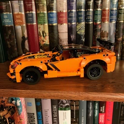 Конструктор LEGO TECHNIC Chevrolet Corvette ZR1 579 деталей (42093)