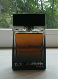 Парфюмированная вода для мужчин Dolce & Gabbana The One 50 мл (8057971180561) фото от покупателей 15