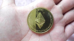 Монета сувенирная Ethereum цвет: золото фото от покупателей 2