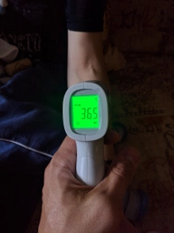 Безконтактний інфрачервоний термометр Basti BST-2 фото від покупців 6