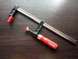 Струбцина столярна 250х50мм DIN 5117 INTERTOOL HT-6002 фото від покупців 5
