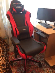 Кресло для геймеров DXRacer Racing OH/RV001/NR (черное/красные вставки) (61663) фото от покупателей 3