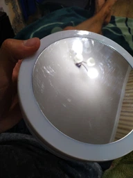 Кругле дзеркало для макіяжу з LED підсвічуванням настільне косметичний із збільшенням подвійне складне фото від покупців 5