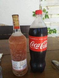 Алкогольний напій на основі Карибського рому Captain Morgan Spiced Gold 0.7 л 35% (5000299223017)