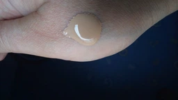 BB-крем для смешанной и жирной кожи Garnier Skin Naturals Секрет совершенства Светло-бежевый 50 мл (3600542415071) фото от покупателей 2