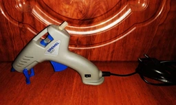 Клейовий пістолет Dremel Glue Gun 930 + клейові стрижні (F0130930JA) фото від покупців 6