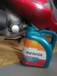 Масло моторное Repsol Elite Multivalvulas 10W-40 1 л (RPP0064MHA) фото от покупателей 8