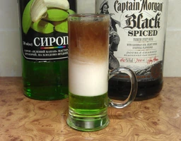 Алкогольний напій на основі Карибського рому Captain Morgan Spiced Black 0.7 л 40% (5000281033273)