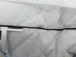 Подушка антиаллергенная MirSon Royal Pearl Thinsulat 135 средняя 40х40 см (2200003266382) фото от покупателей 7