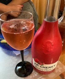 Вино игристое J.P. Chenet Fashion Strawberry-Raspberry красное полусладкое 0.75 л 10% (3500610102493)