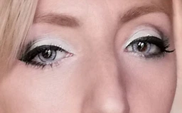 Серые контактные линзы Айс мун 2 шт. ELITE Lens фото от покупателей 2