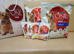 Корм консервований Purina One Mini/Small Adult для собак до 10кг з куркою морквою зеленою квасолею в підливі 85 г (8445290298263) фото від покупців 19