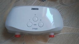 Водонагреватель Проточный Zanussi 3-logic 3,5 TS (душ+кран) фото от покупателей 10