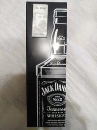 Теннесси Виски Jack Daniel's 0.7 л 40% в металлической коробке (5099873090473) фото от покупателей 2