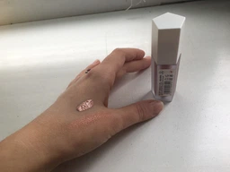 Жидкий хайлайтер для лица Ruby Rose Kiss Of The Light Liquid Highlighter HB-8099 05 - Hottie (4.8 мл) (853607-971858-2) фото от покупателей 8