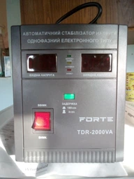Стабілізатор напруги Forte TDR-2000VA (22650)