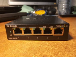 Комутатор D-Link DGS-1005D 5xGE, Desktop, некерований фото від покупців 2