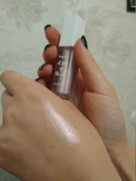 Жидкий хайлайтер для лица Ruby Rose Kiss Of The Light Liquid Highlighter HB-8099 05 - Hottie (4.8 мл) (853607-971858-2) фото от покупателей 4