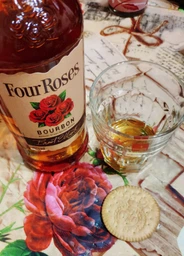Бурбон Four Roses 0.7 л 40% (5000299101100) фото от покупателей 5
