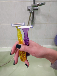 Набір бритв без змінних картриджів BIC Miss Soleil colour collection 4 шт (3086123303843) фото від покупців 5