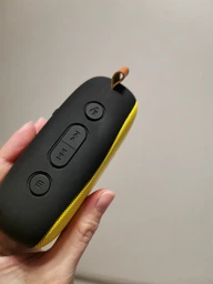 Портативная колонка OMG To GO 900 Portable Bluetooth Speaker Black-Yellow (черный-желтый) фото от покупателей 1