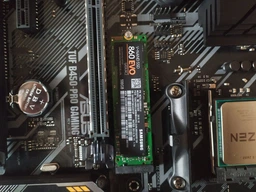 Samsung 860 EVO M. 2 2 TB (MZ-N6E2T0BW)