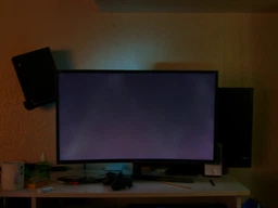 Mонитор 31.5" Samsung Curved C32HG70 (LC32HG70QQIXCI) - частота обновления 144 Гц фото от покупателей 9