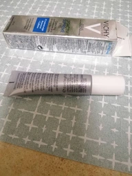 Разглаживающий крем Vichy Liftactiv Hyaluronic Specialist H.A. с гиалуроновой кислотой для коррекции морщин и темных кругов зоны вокруг глаз 15 мл (3337871323332) фото от покупателей 3